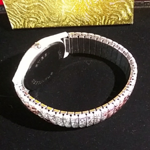 Leopard Spotted Watch  NWT - Picture 3 of 4